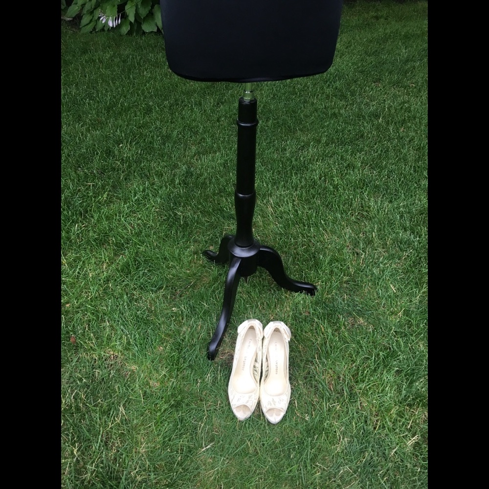 Cute lace off white platform heels